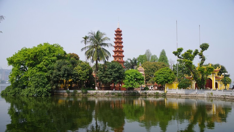 Pagoda Tran Quoc Hanoi