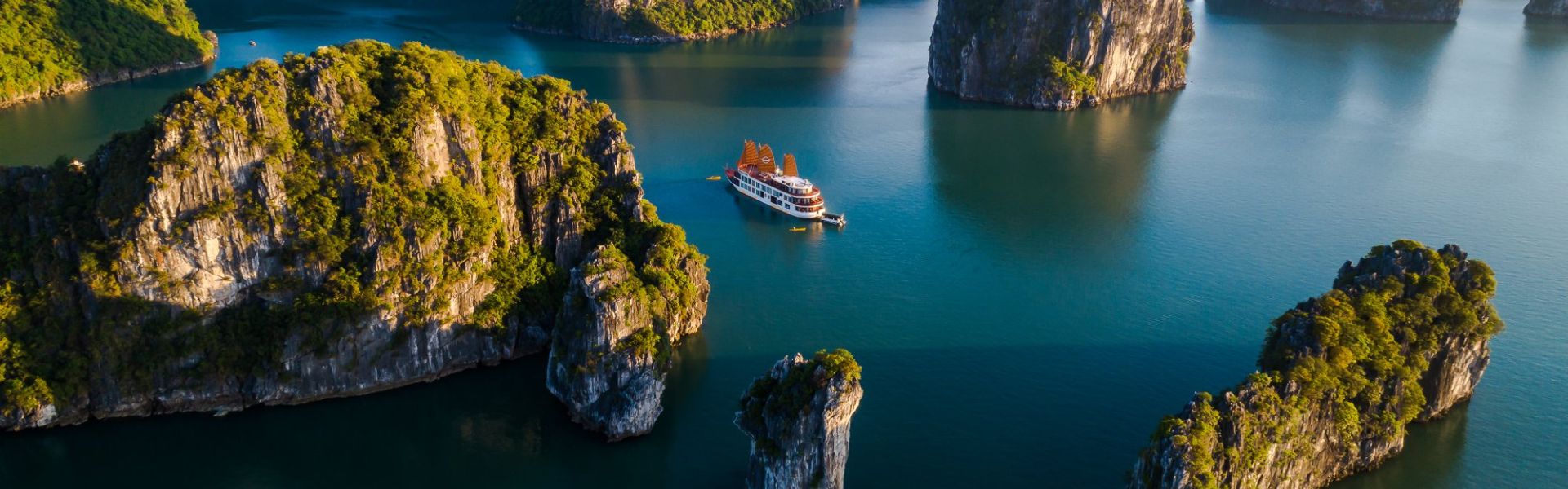 Bahía de Ha Long y luna de miel