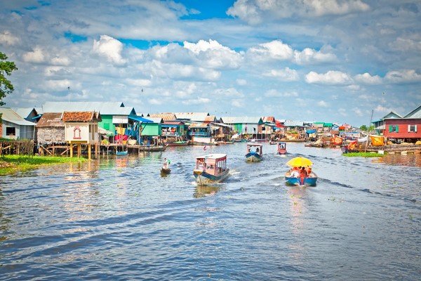 Una visita en barco por el lago Tonle Sap