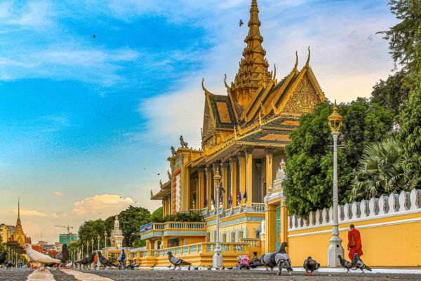 Día 06: Phnom Penh, una ciudad llena de contrastes