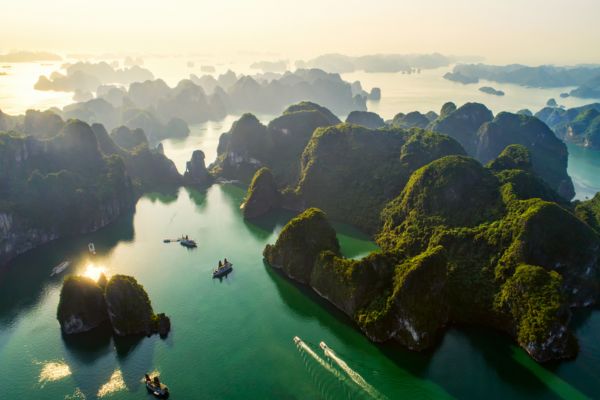 Día 04: Hanoi - Bahía De Halong (Sin Guía)