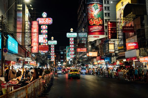 Día 12: Siem Reap - Vuelo a Bangkok (sin guía)