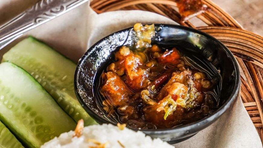 Be Siap Sambal Matah ensalada de pollo sambal Bali Indonesia
