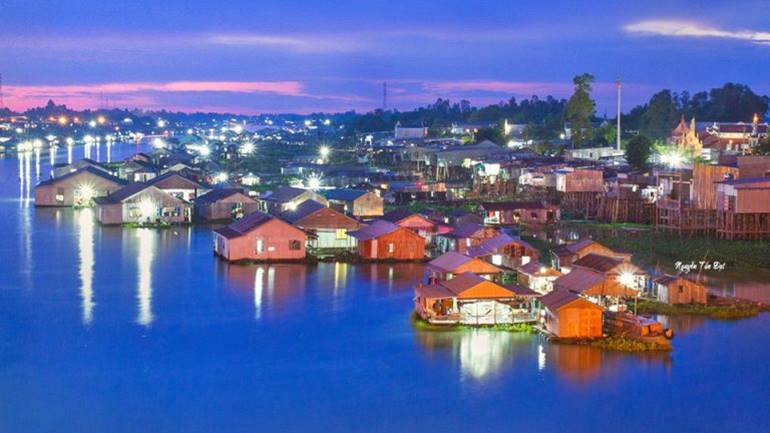 Pueblo flotante Chau Doc 