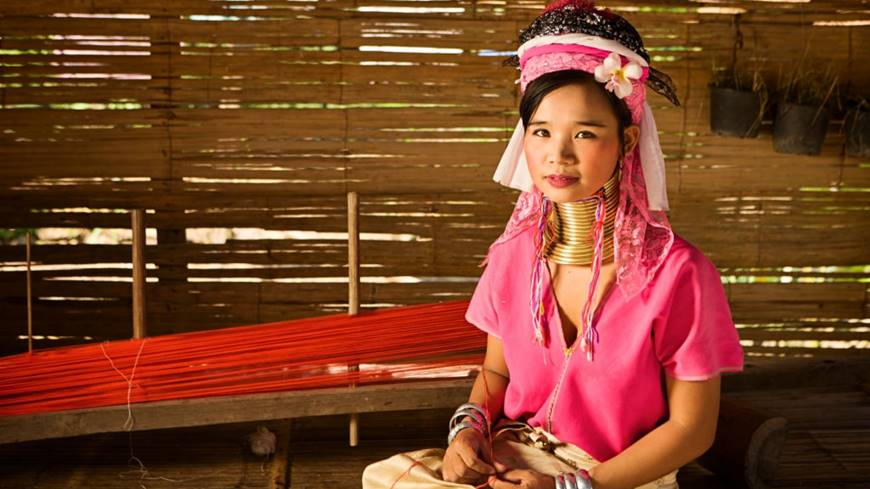 Étnico de Karen al visitar Chiang Mai