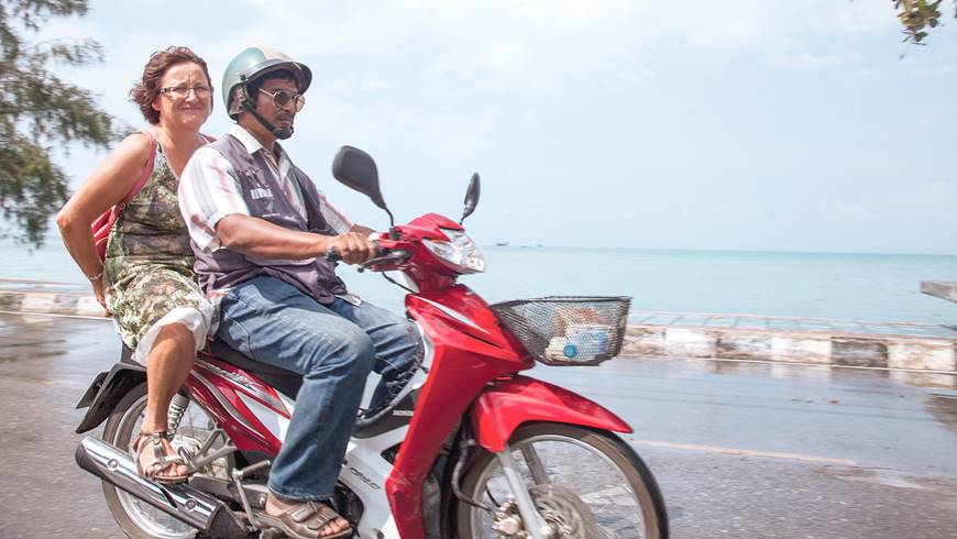 Explorar Koh Samui en moto
