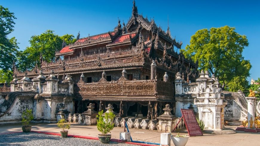 Monasterio Shwenandaw Mandalay Myanmar
