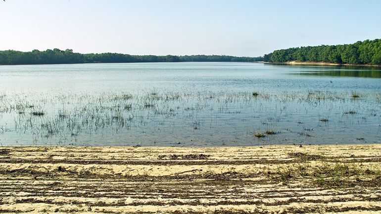 lago Bau Tro en Quang Binh