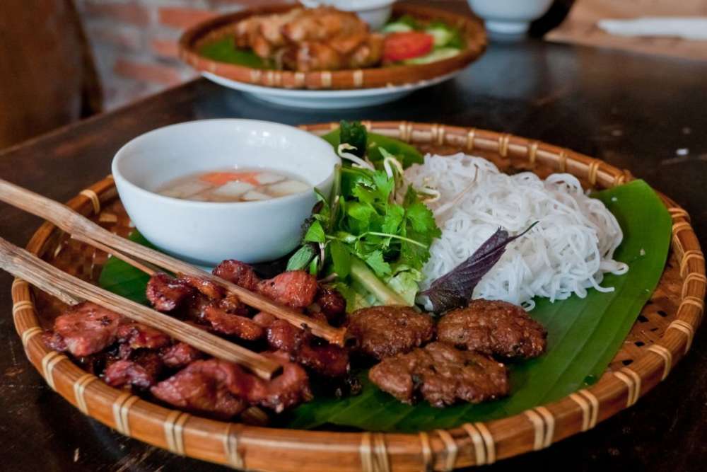 Fideos con Carne a la Parrilla - Ban Cha Vietnam