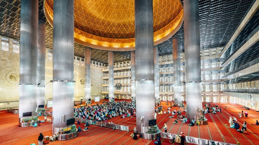 Mezquita Istiqlal en Yakarta Indonesia