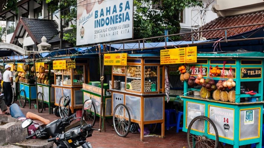 Calle comercial Jalan Malioboro en Yogyakarta