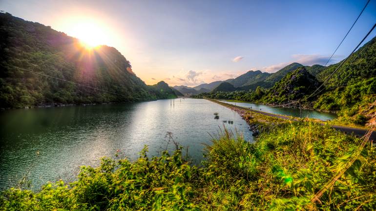 parque nacional de Cat Ba en bahia de Halong